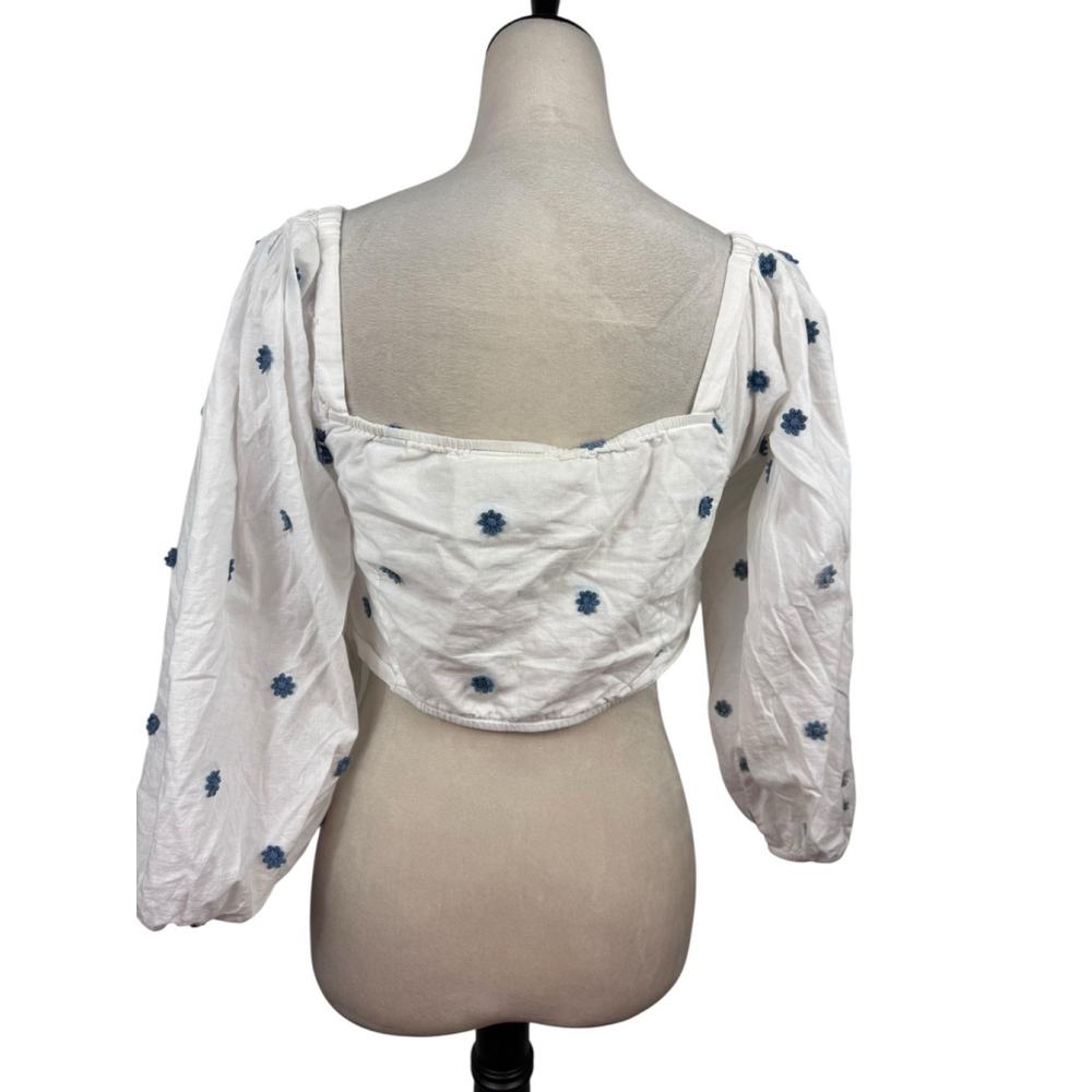 Farm Rio crop embroidered floral top With Tie On Front Size Medium - Picture 4 of 12